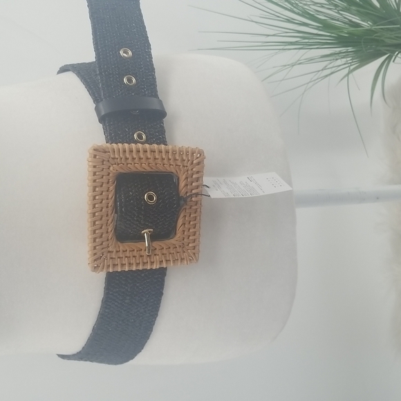 CHICO'S Woven Black Belt with Tan Buckle - Picture 8 of 8